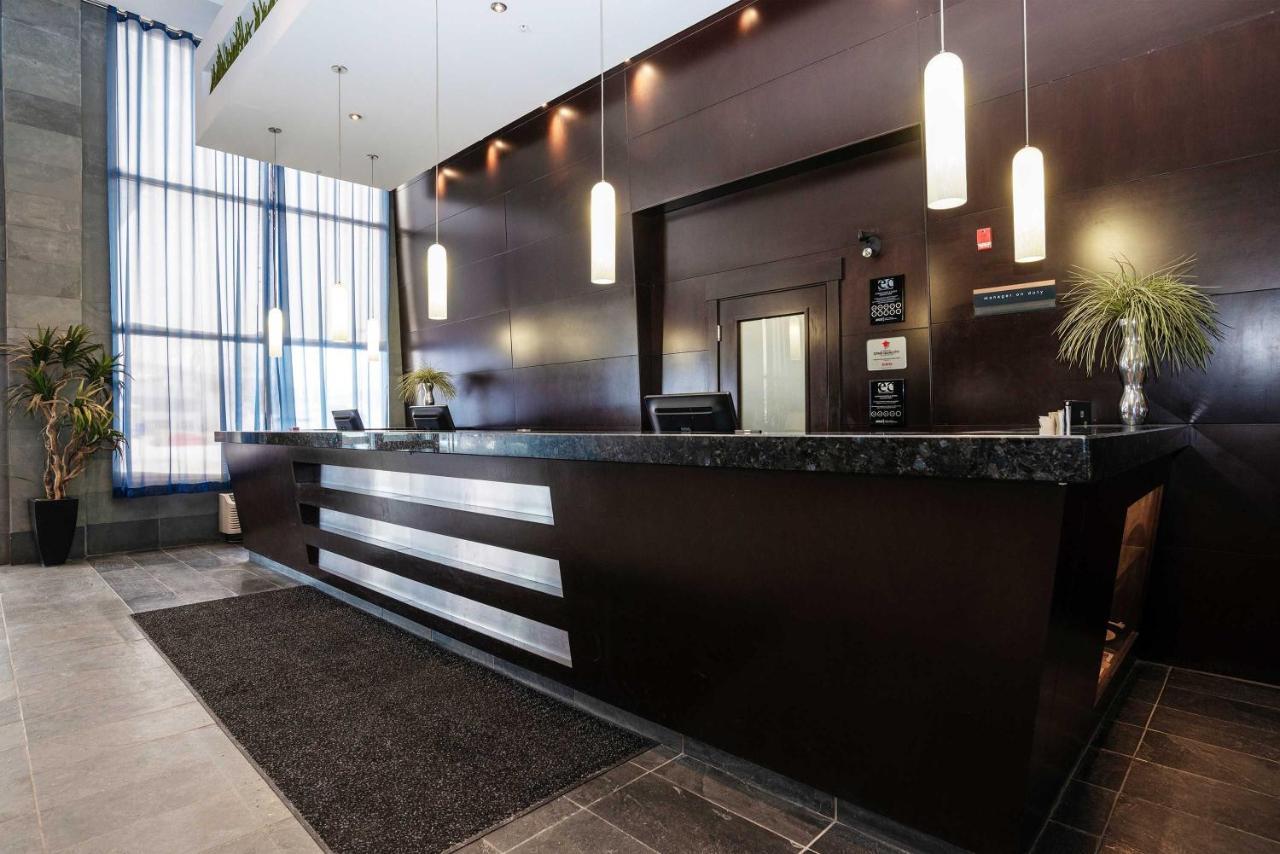 Sandman Hotel & Suites Calgary West Dış mekan fotoğraf
