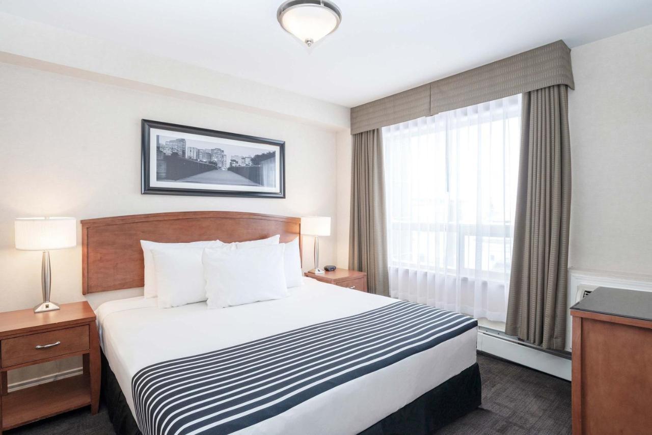 Sandman Hotel & Suites Calgary West Dış mekan fotoğraf