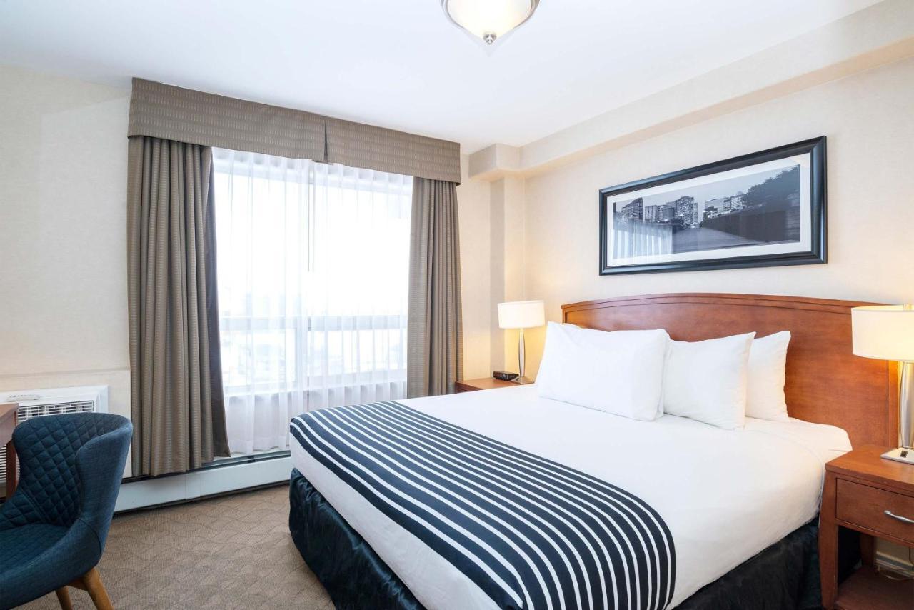 Sandman Hotel & Suites Calgary West Dış mekan fotoğraf
