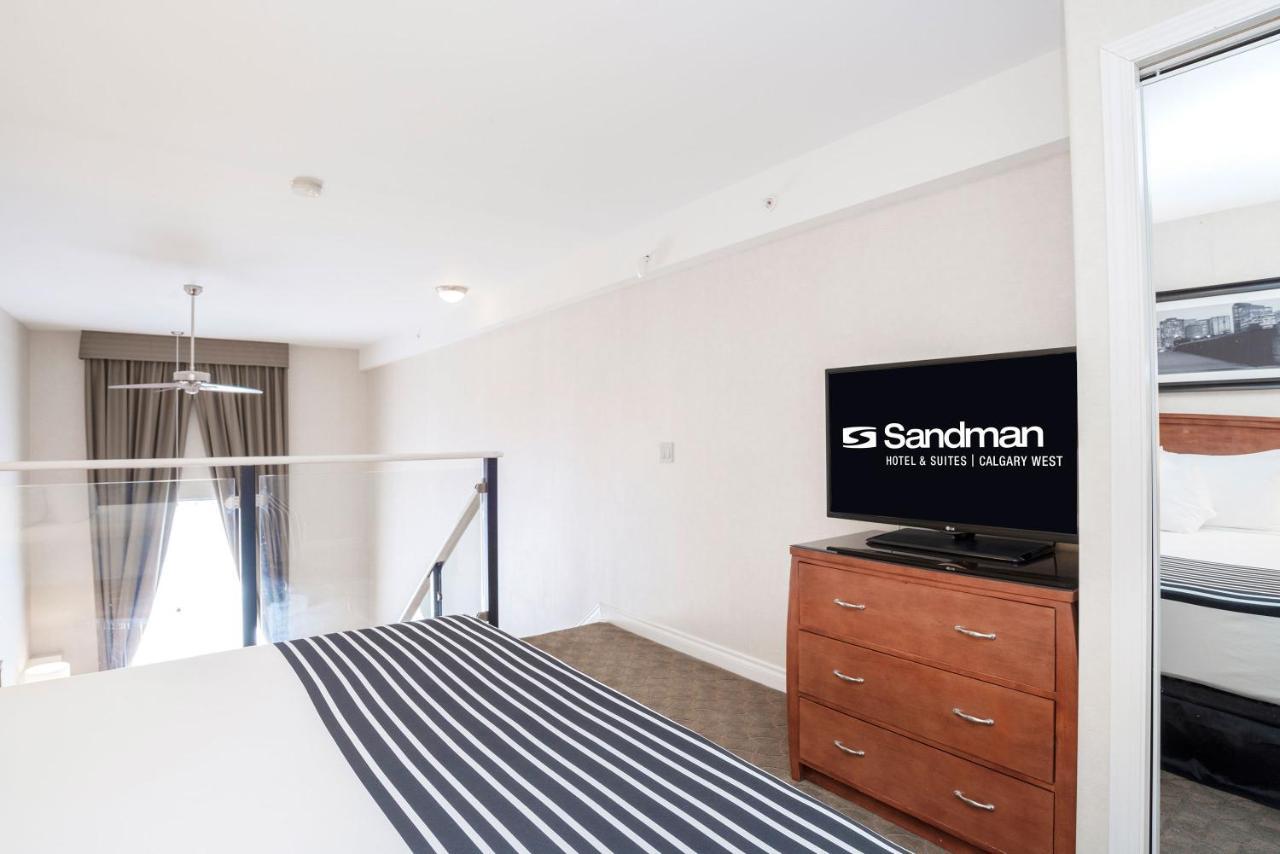 Sandman Hotel & Suites Calgary West Dış mekan fotoğraf