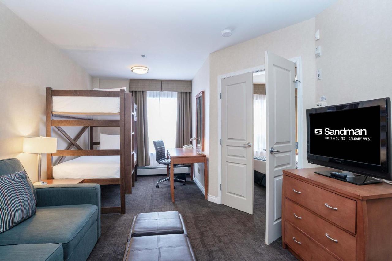 Sandman Hotel & Suites Calgary West Dış mekan fotoğraf
