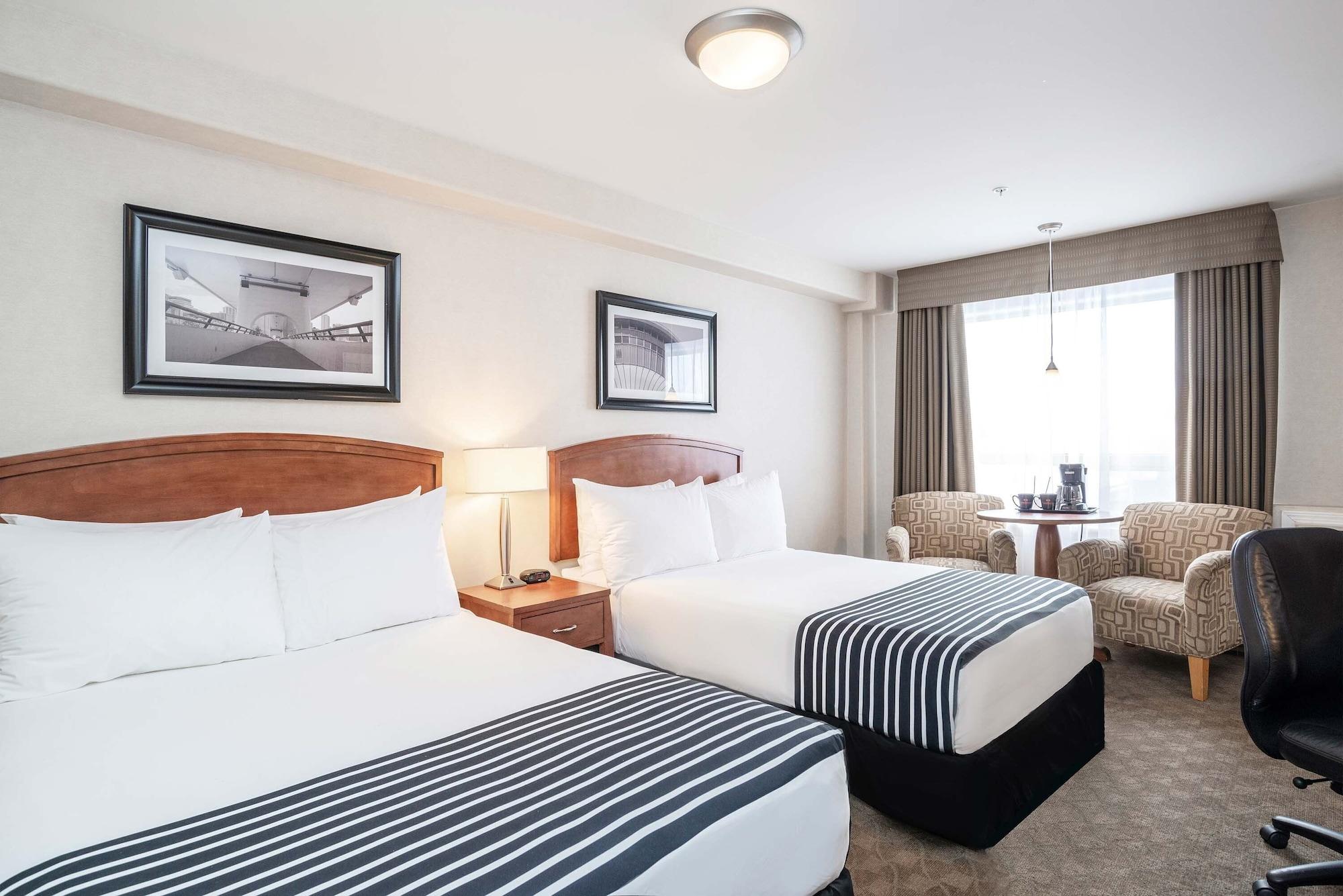 Sandman Hotel & Suites Calgary West Dış mekan fotoğraf