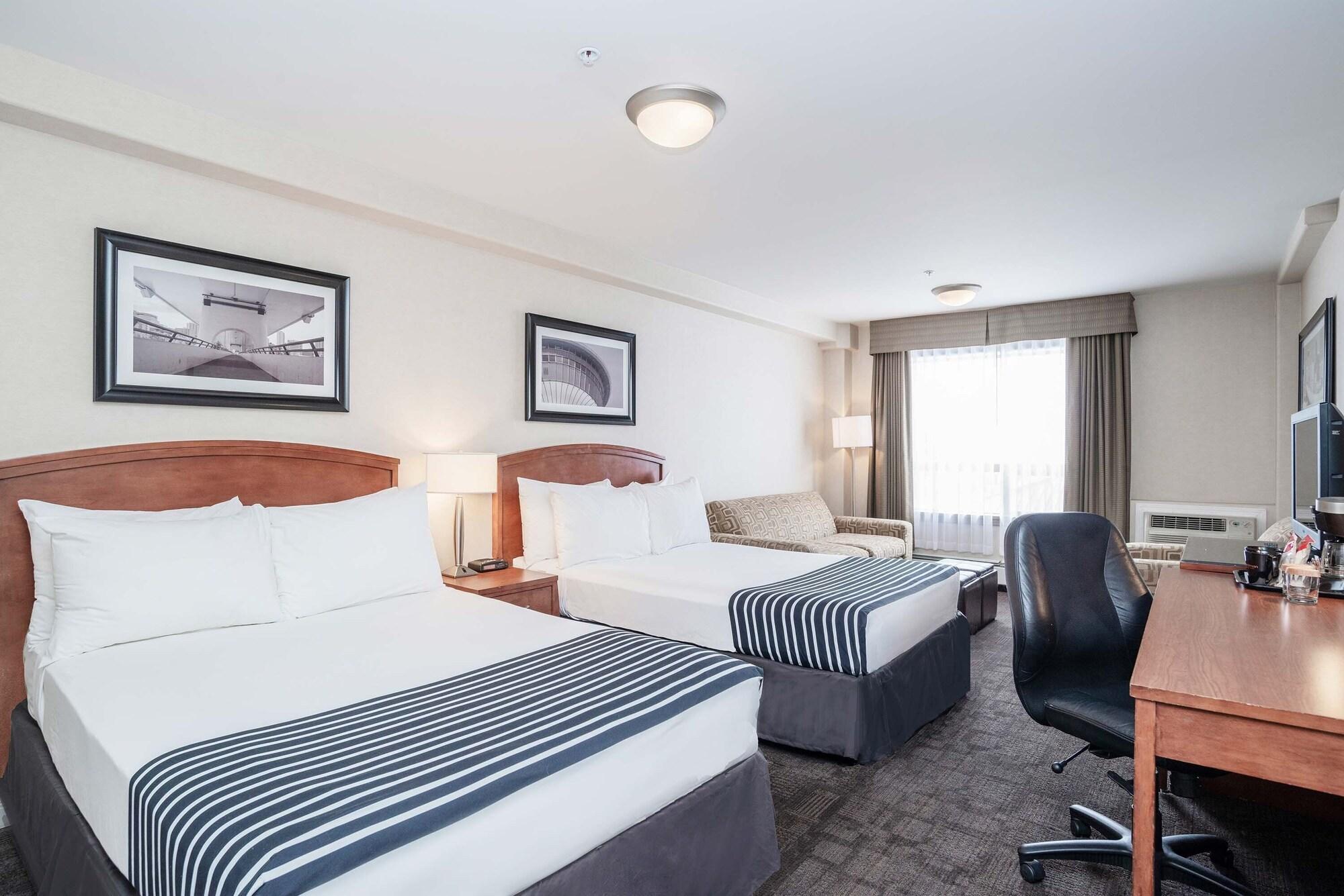 Sandman Hotel & Suites Calgary West Dış mekan fotoğraf