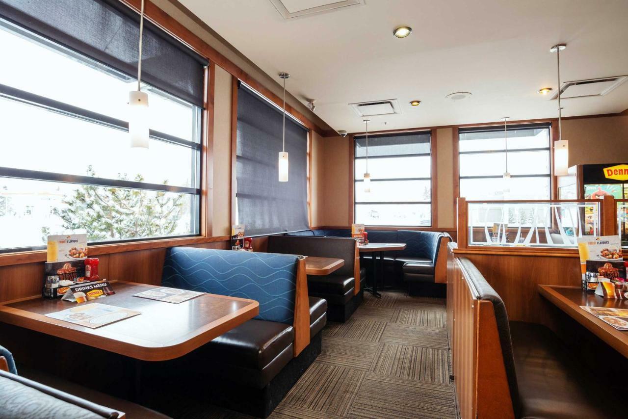Sandman Hotel & Suites Calgary West Dış mekan fotoğraf