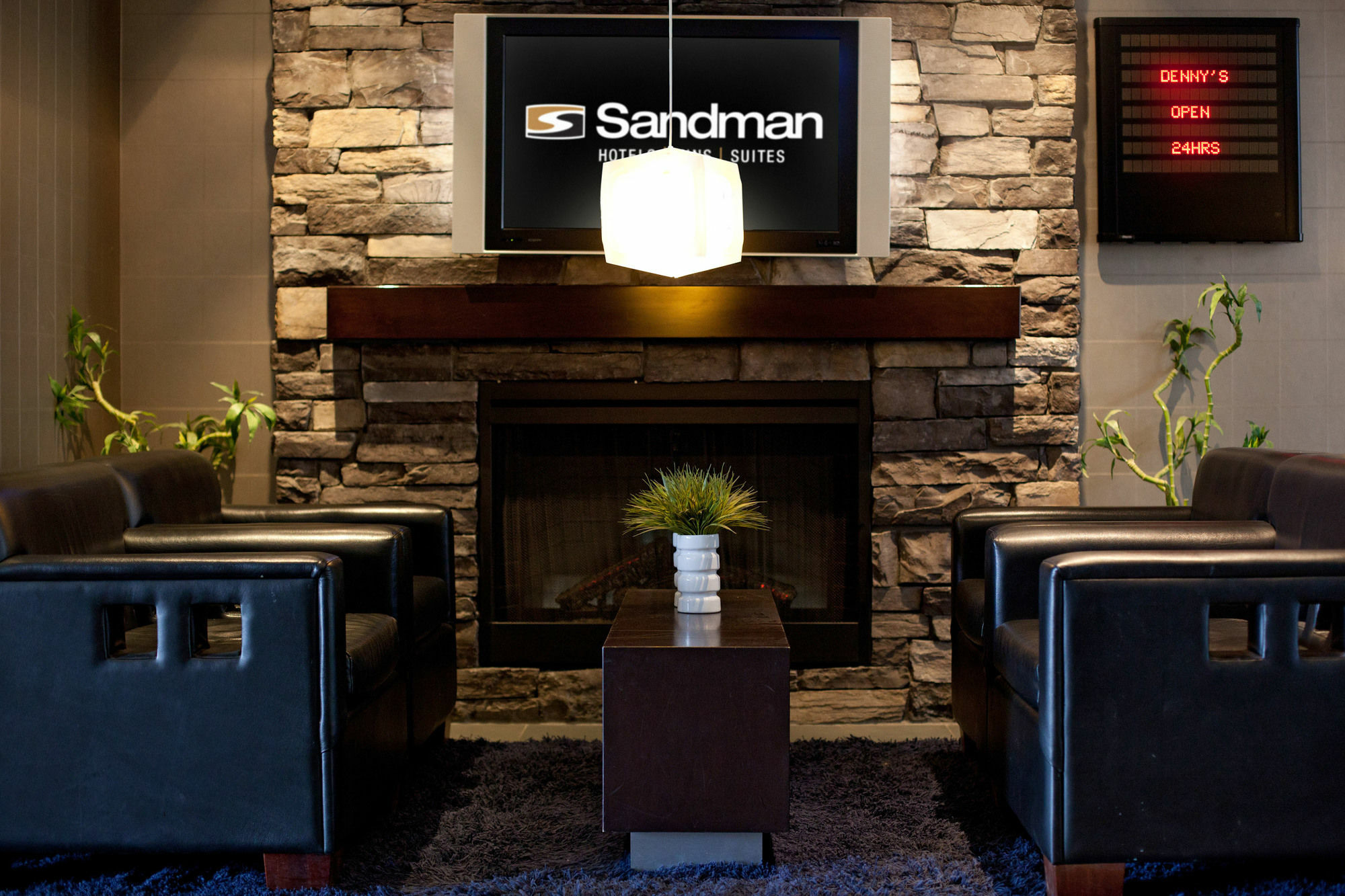 Sandman Hotel & Suites Calgary West Dış mekan fotoğraf