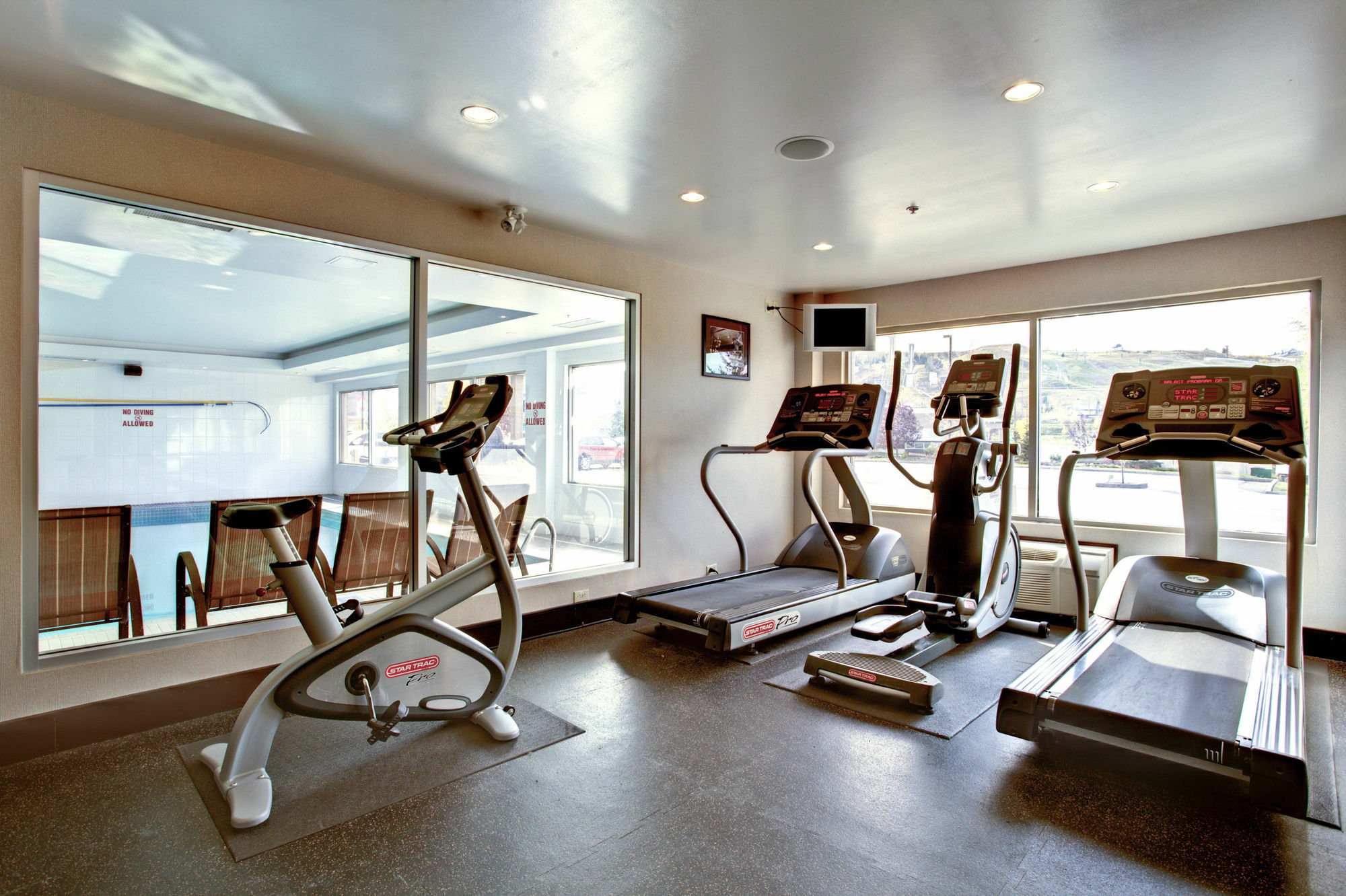 Sandman Hotel & Suites Calgary West Dış mekan fotoğraf