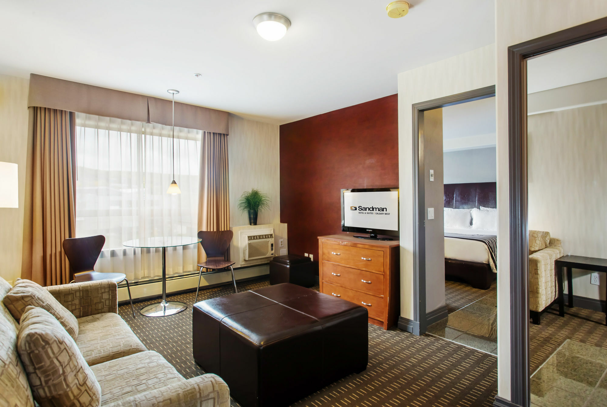 Sandman Hotel & Suites Calgary West Dış mekan fotoğraf